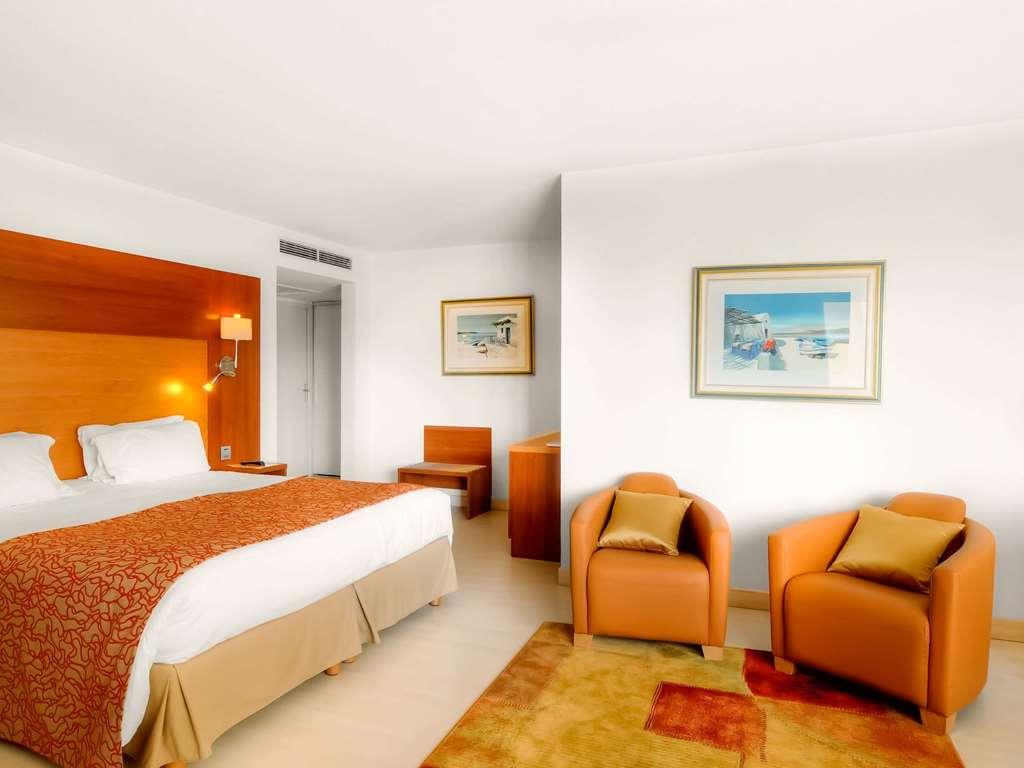 Mercure Saint Raphael Centre Plage Δωμάτιο φωτογραφία